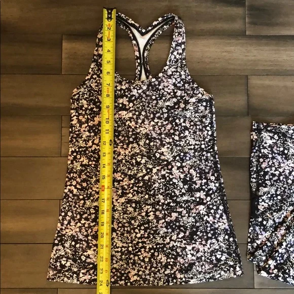 Set! Lululemon pace rival crop and cool racer back - Picture 2 of 15